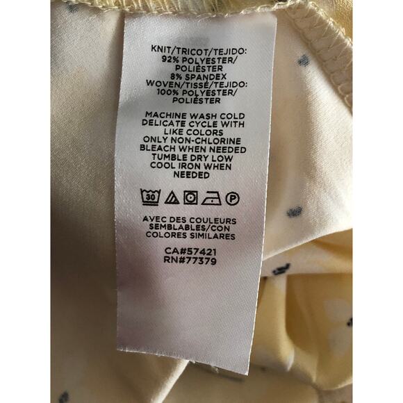 Ann Taylor Petite Women's XLP Floral Pin Tuck Flutter Sleeve Pop-Over Top Yellow - Picture 7 of 7